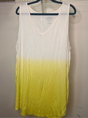 Torrid | White & Yellow Ombre V-Neck Tank | Size 4
